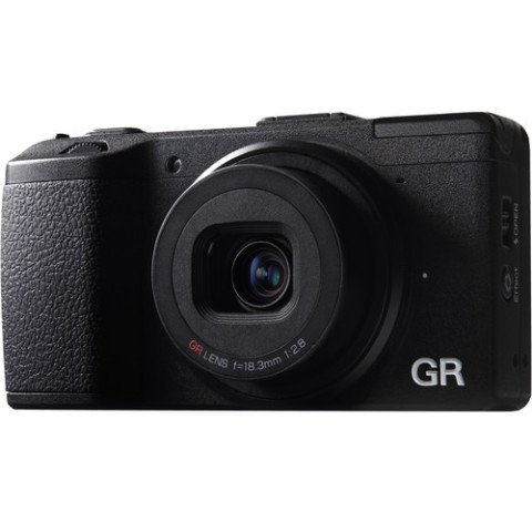 Ricoh GR II Kompakt Dijital Fotoğraf Makinesi