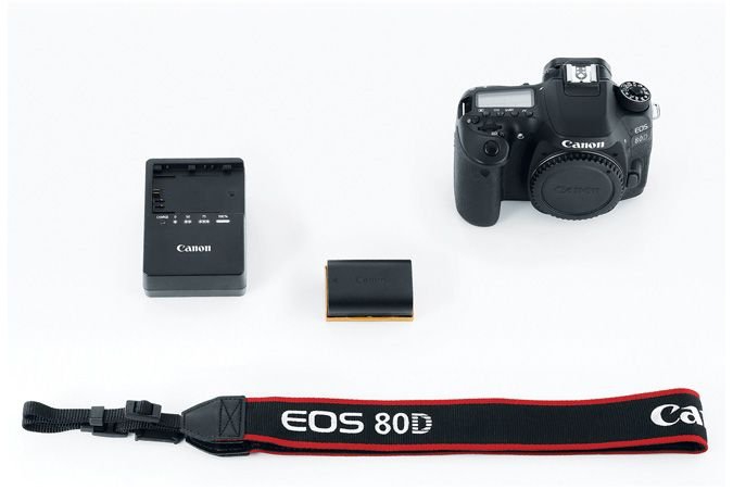 Canon EOS 80D 18-135mm Nano IS Lensli Fotoğraf Makinesi