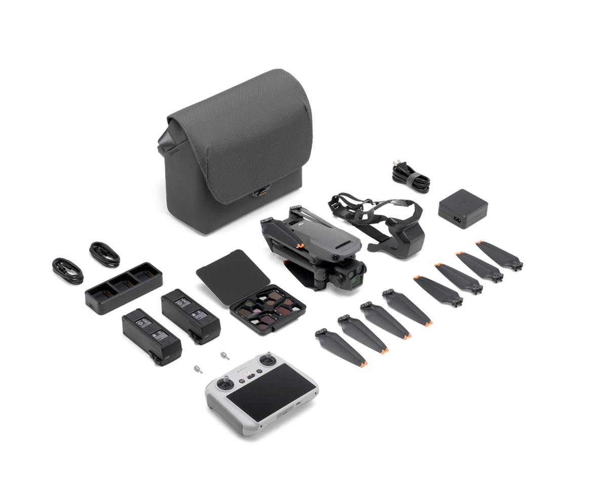 DJI Mavic 3 Pro Fly More Combo (DJI RC) SD Kart Hediyeli